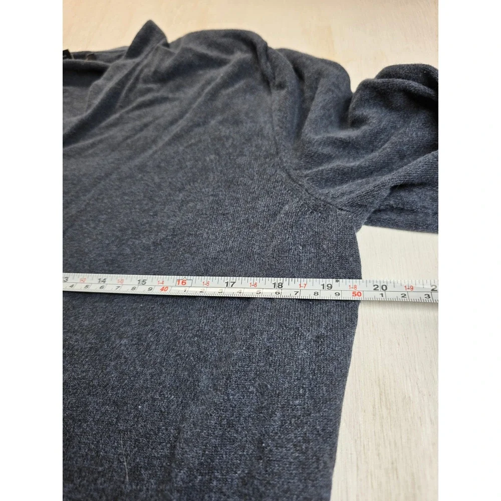 Banana Republic Luxury Blend Silk Cashmere V-Neck Sweater Men Large Gray Classic